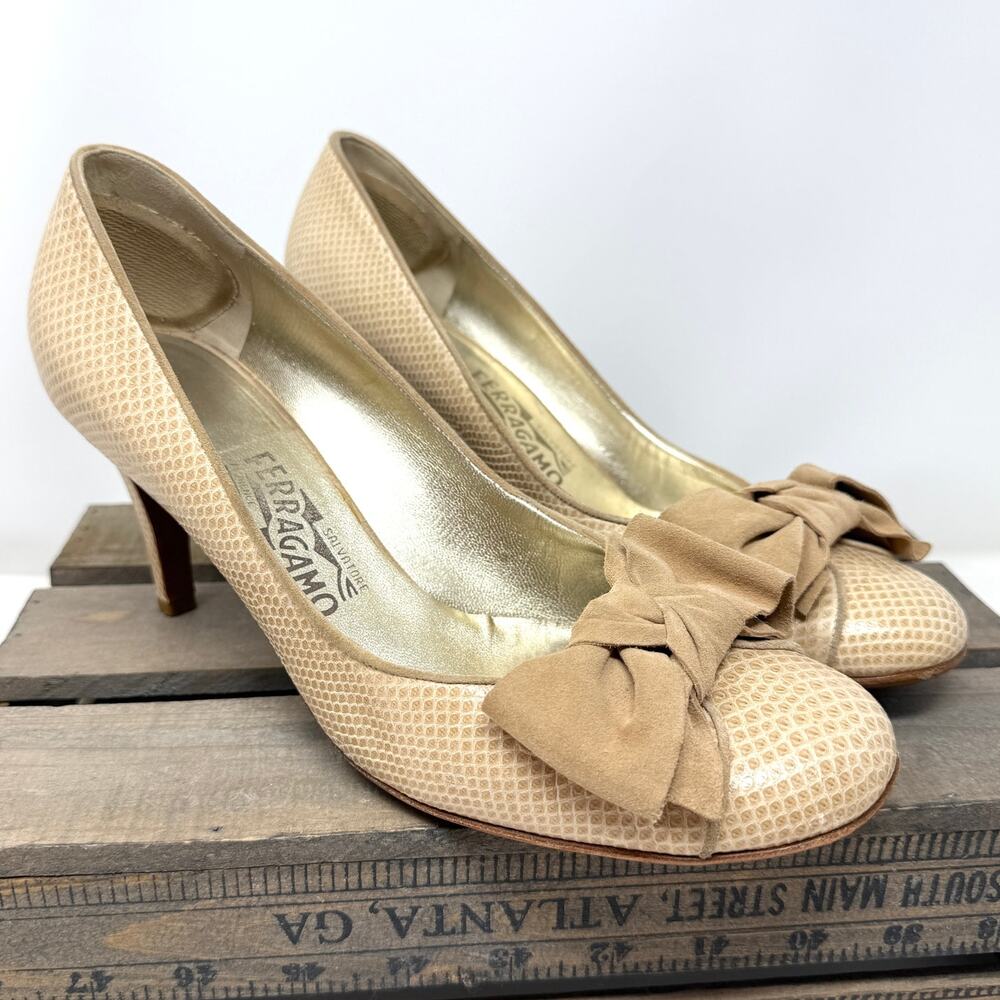 Salvatore Ferragamo Zucchero Leather Reptile Suede Bow Pumps Heels Beige Size 10
